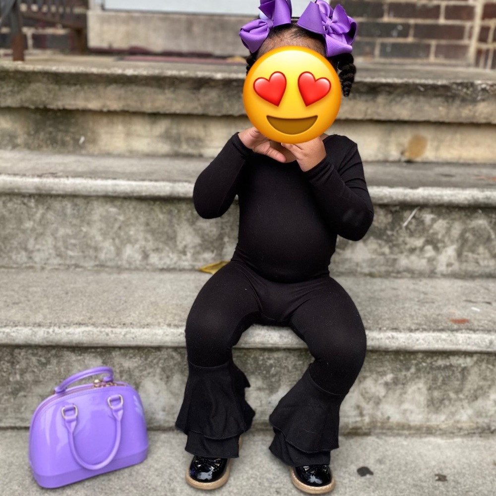 Fashion Nova Black Jumpsuit so 2T